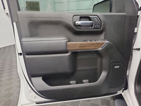 Used 2022 Chevrolet Silverado 1500 High Country w/ Z71 Off-Road Package image 18