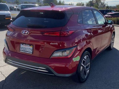 Used 2023 Hyundai Kona SEL w/ Cargo Package image 8