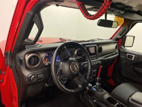 Used 2018 Jeep Wrangler Unlimited Sport S AWD/4WD image 8