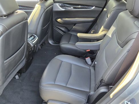 Used 2024 Cadillac XT6 Premium Luxury image 12