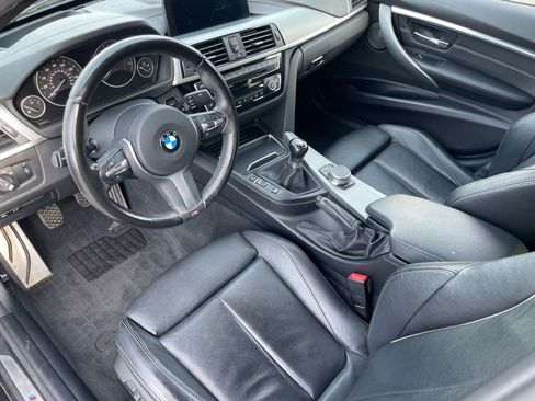 Used 2018 BMW 340i xDrive Sedan w/ Premium Package image 27