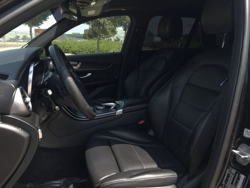 Used 2017 Mercedes-Benz GLC 300 4MATIC image 11