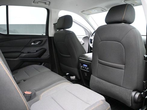Used 2021 Chevrolet Traverse LT AWD/4WD image 18
