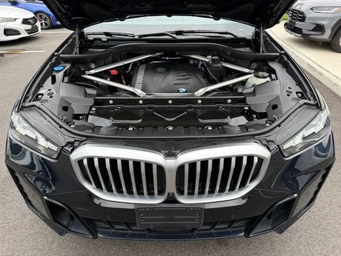 Used 2024 BMW X5 xDrive40i w/ M Sport Package AWD/4WD image 28