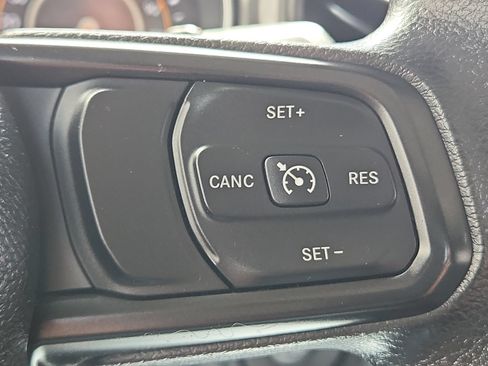 Used 2021 Jeep Wrangler Unlimited Sport AWD/4WD image 16