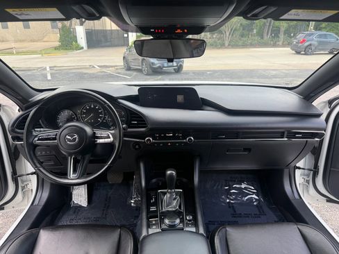 Used 2022 MAZDA MAZDA3 s image 15
