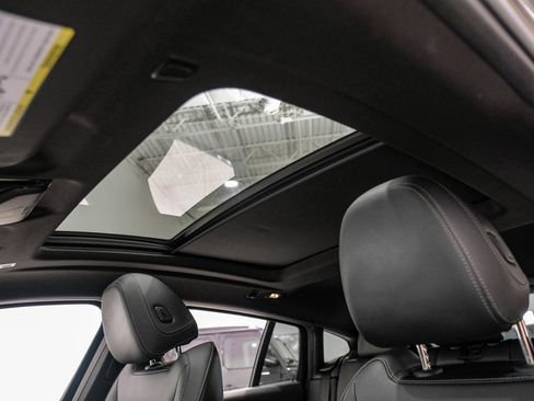 Used 2022 BMW X4 xDrive30i w/ M Sport Package 2 image 8