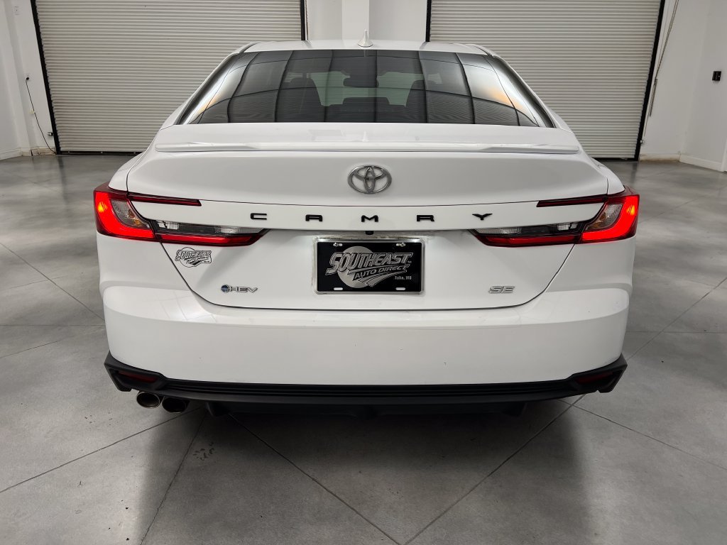 Used 2025 Toyota Camry SE FWD image 8