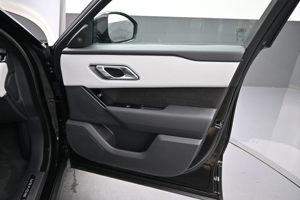 New 2026 Land Rover Range Rover Velar S AWD/4WD image 4