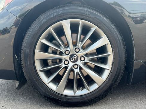 Used 2018 INFINITI Q50 Luxe w/ Essential Package (3.0T Luxe) AWD/4WD image 31
