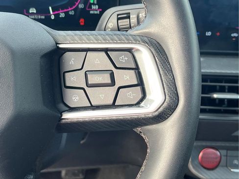Used 2024 Ford Mustang Coupe RWD image 17
