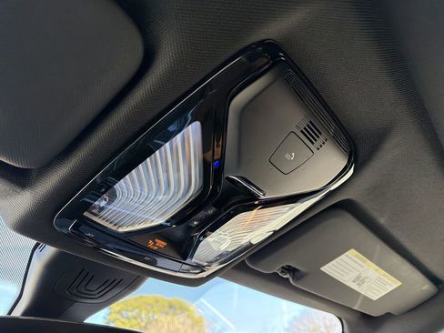 Used 2021 BMW X6 sDrive40i w/ M Sport Package image 12