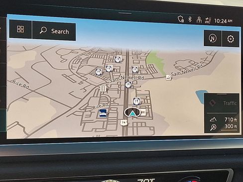 Certified 2025 Audi Q3 2.0T Premium Plus w/ Premium Plus Package image 17