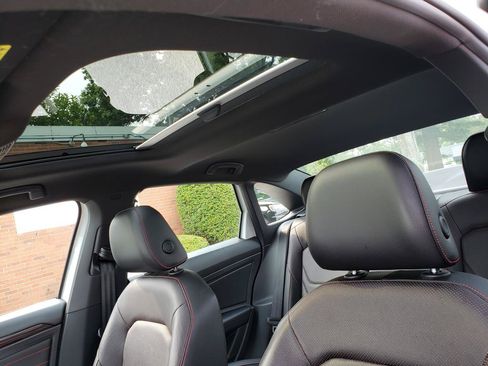 Used 2022 Volkswagen Jetta GLI Autobahn FWD image 10