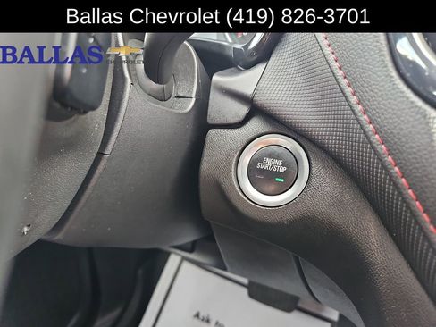 Used 2023 Chevrolet Equinox RS w/ LPO, Cargo Package FWD image 17