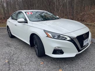 Used 2022 Nissan Altima 2.5 SL video 1