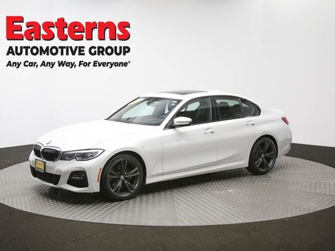 Used 2022 BMW 330i xDrive Sedan w/ M Sport Package image 58