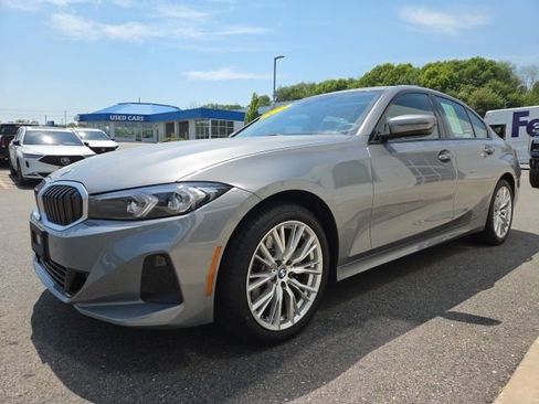Used 2023 BMW 330i xDrive Sedan w/ Premium Package AWD/4WD image 1