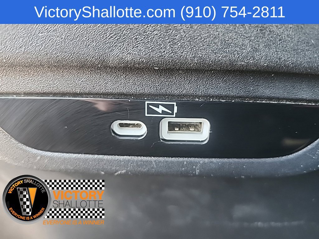 Certified 2022 Chrysler Pacifica Touring-L FWD image 25