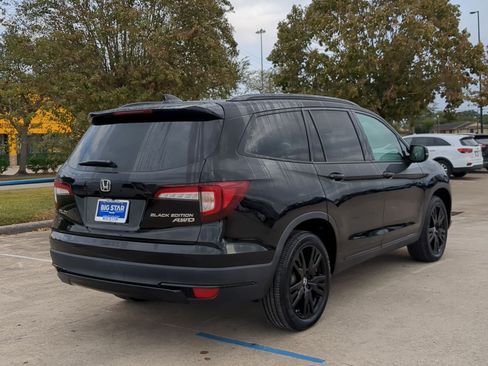Certified 2022 Honda Pilot Black Edition image 3