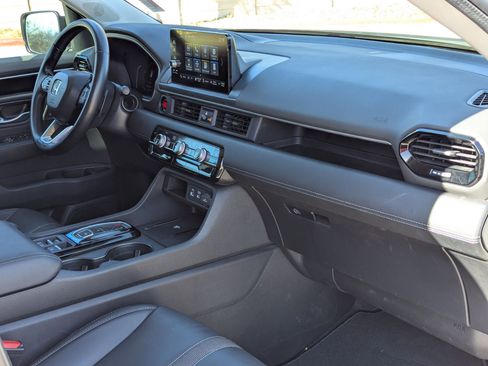 Used 2024 Honda Pilot EX-L image 29