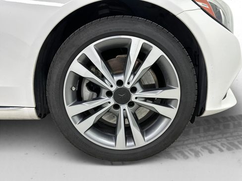 Used 2018 Mercedes-Benz C 300 4MATIC Sedan image 24
