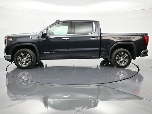 Certified 2025 GMC Sierra 1500 SLT image 8