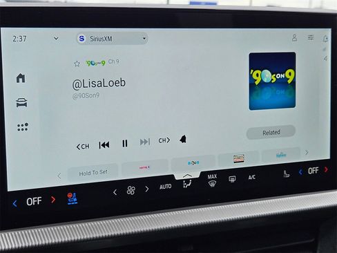 Used 2025 Ford Explorer Platinum w/ Ultimate Package image 18