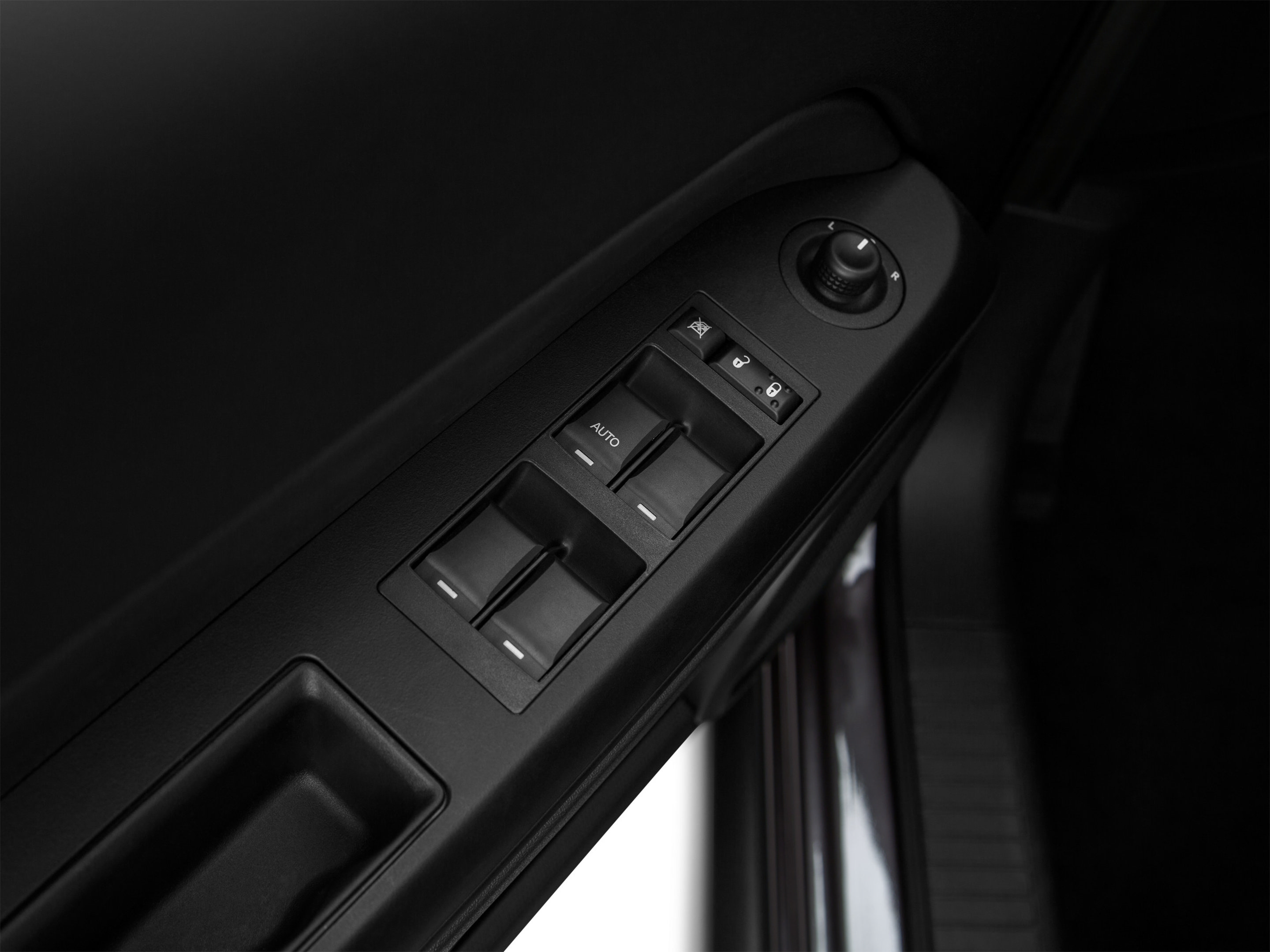 Used 2016 Jeep Patriot Latitude w/ Sun/Sound Group FWD image 14