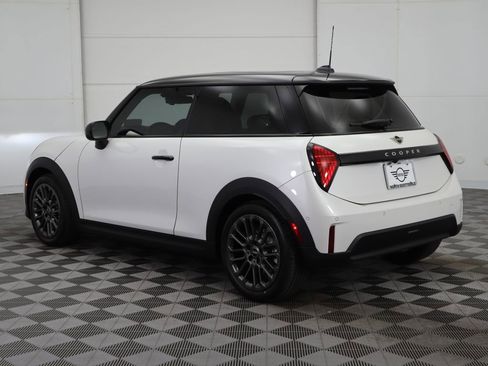 Certified 2025 MINI Cooper 2-Door Hardtop image 8