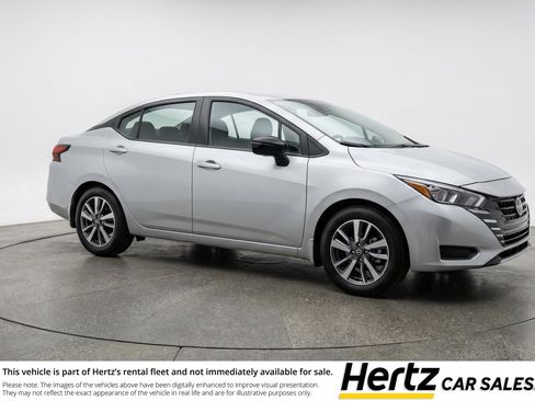 Used 2025 Nissan Versa SV FWD image 1
