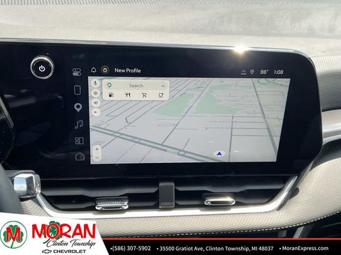 Used 2026 Chevrolet Equinox LT FWD image 21