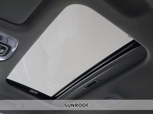 Certified 2024 Hyundai Elantra SEL w/ Convenience Package image 4