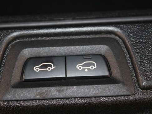 Used 2021 BMW X7 M50i w/ Executive Package AWD/4WD image 18