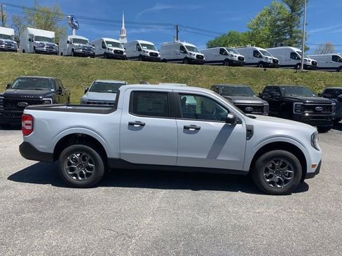 New 2026 Ford Maverick XLT FWD image 10