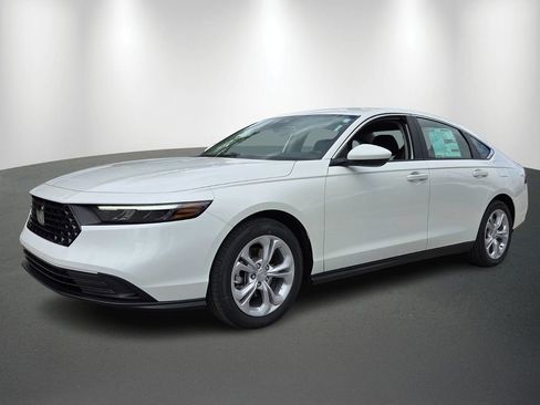 New 2026 Honda Accord LX image 3