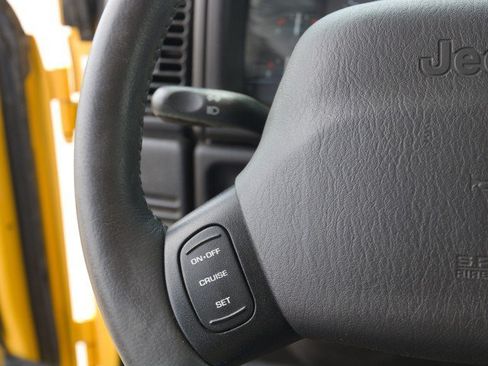 Used 2000 Jeep Wrangler Sport AWD/4WD image 17