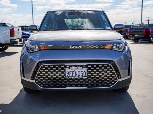Used 2023 Kia Soul EX image 2