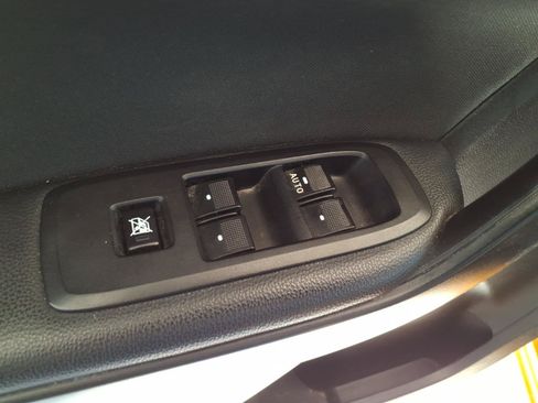Used 2021 Ford Ranger XLT w/ Equipment Group 301A Mid RWD image 6