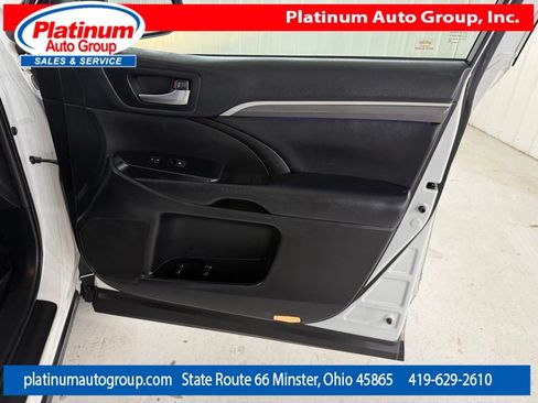 Used 2019 Toyota Highlander SE AWD/4WD image 60