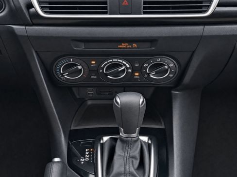 Used 2016 MAZDA MAZDA3 i Sport w/ Preferred Equipment Package FWD image 15