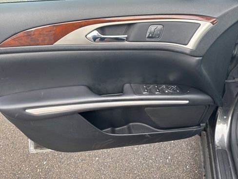 Used 2016 Lincoln MKZ w/ Equipment Group 300A Reserve image 15