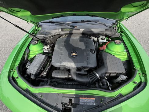 Used 2010 Chevrolet Camaro LT RWD image 19