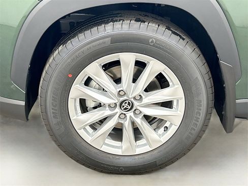 New 2026 Toyota Corolla Cross LE image 8