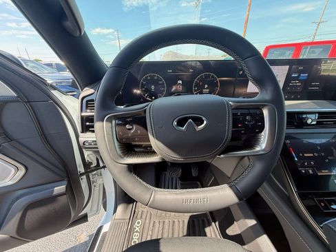 Used 2026 INFINITI QX80 Autograph w/ Premium Cargo Package AWD/4WD image 16
