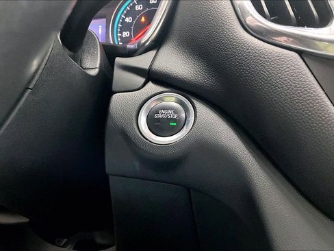 Used 2022 Chevrolet Equinox LT FWD image 21
