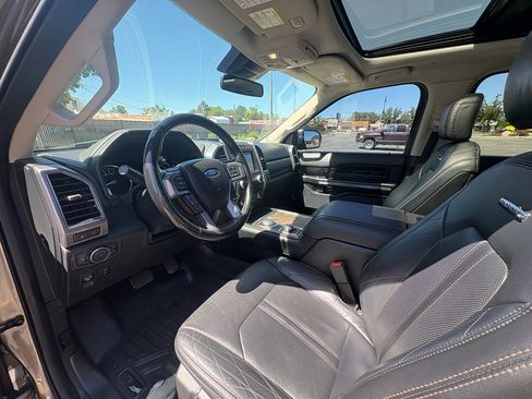 Used 2018 Ford Expedition Max Platinum AWD/4WD image 15