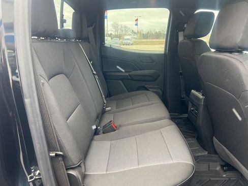 Used 2024 Chevrolet Colorado W/T image 5