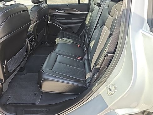 Certified 2022 Jeep Grand Cherokee Limited 4xe w/ Luxury Tech Group II image 18