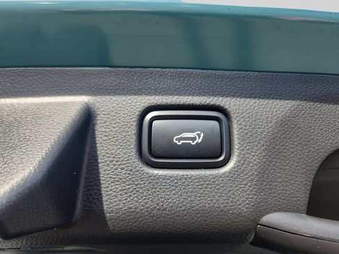 Certified 2025 Kia Seltos EX AWD/4WD image 20